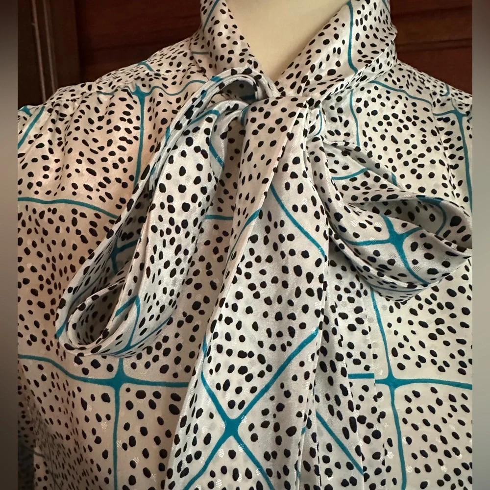 VINTAGE Alfred Dunner Pussybow Graphic Blouse Sz S/M - Picture 3 of 10